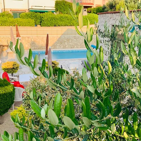 Evamar, Island Krk شقة بونات